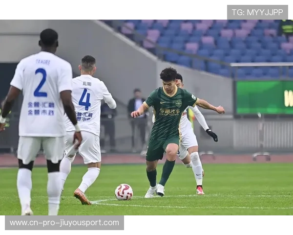 上海申花拉唐突破禁区助攻：一次突破光辉与团队协作的完美演绎