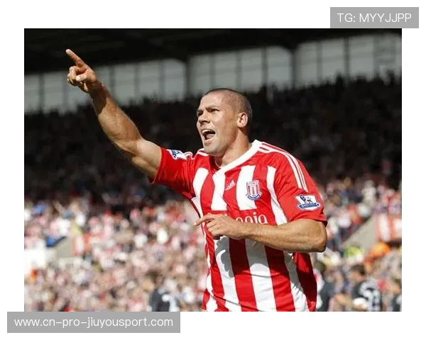 佐尔克远射破网引燃客场看台